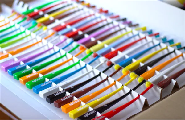 Zubní kartáček Splash Brush 120 oranžový 2755