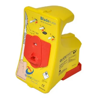 Qlicksmart - BladeFLASK, oddělovač skalpelových čepelek